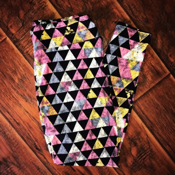 LuLaRoe Pants - LuLaRoe TC Leggings Tribal Black White Pink Design